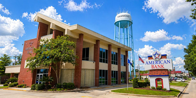 Why Choose a Community Bank in 2026